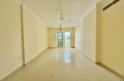 Apartment - 1 Bedroom - 2 Bathrooms for rent in The Square 1 - Muwaileh Commercial - Sharjah