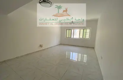 Apartment - 1 Bedroom - 2 Bathrooms for rent in Al Burj Tower - Al Khan Lagoon - Al Khan - Sharjah