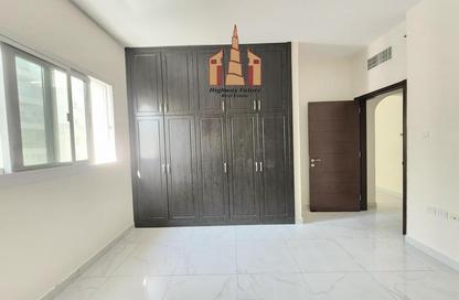 Apartment - 1 Bedroom - 2 Bathrooms for rent in Muwaileh Commercial - Sharjah