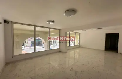 Office Space - Studio - 1 Bathroom for rent in Karama Gold Building - Al Karama - Dubai