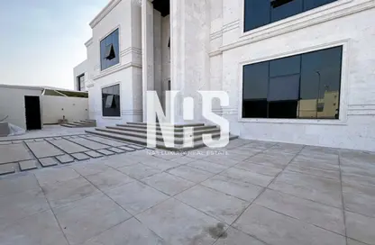 Villa - 6 Bedrooms for rent in Al Nahyan - Abu Dhabi