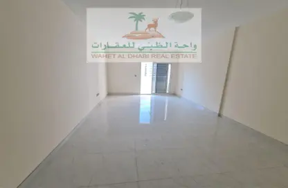 Apartment - 2 Bedrooms - 2 Bathrooms for rent in Budaniq 7 Building - Budaniq - Al Qasimia - Sharjah