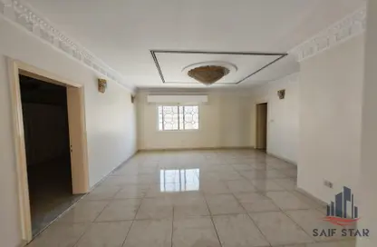 Villa - 3 Bedrooms - 4 Bathrooms for rent in Jumeirah 3 - Jumeirah - Dubai