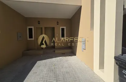 Villa - 4 Bedrooms - 5 Bathrooms for rent in Mulberry Park - Jumeirah Village Circle - Dubai