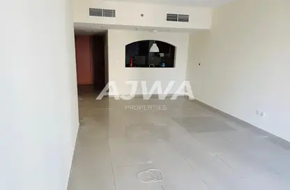 Apartment - 1 Bedroom - 2 Bathrooms for rent in Lake Point Tower - JLT Cluster N - Jumeirah Lake Towers - Dubai