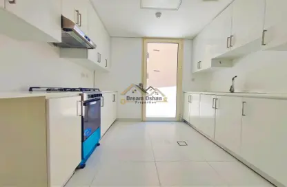 Apartment - 1 Bathroom for rent in Dilan Tower - Culture Village - Dubai