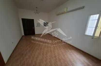 Apartment - 2 Bedrooms - 2 Bathrooms for rent in Al Zaafaran - Al Khabisi - Al Ain