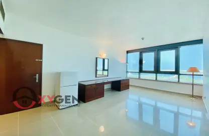 Apartment - 1 Bathroom for rent in Corniche Residence - Corniche Road - Abu Dhabi