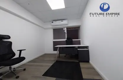 Office Space - Studio - 4 Bathrooms for rent in Al Ghubaiba Area - Bur Dubai - Dubai