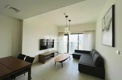 Apartment - 2 Bedrooms - 2 Bathrooms for rent in Burj Royale - Downtown Dubai - Dubai