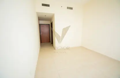 Apartment - 2 Bedrooms - 3 Bathrooms for rent in Olympic Park 3 - Olympic Park Towers - Dubai Sports City - Dubai