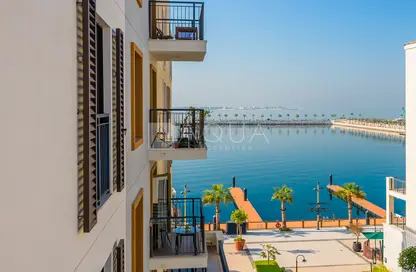 Apartment - 2 Bedrooms - 3 Bathrooms for sale in La Rive - La Mer - Jumeirah - Dubai