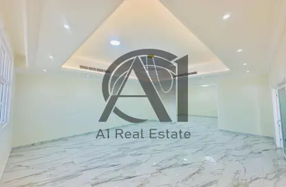 Villa - 3 Bedrooms - 5 Bathrooms for rent in Asharej - Al Ain