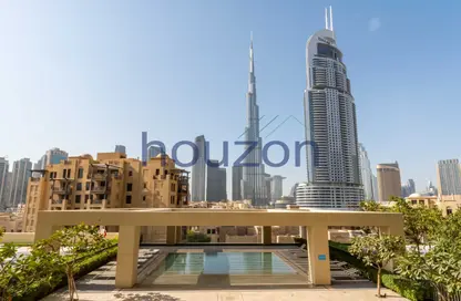 Apartment - 2 Bedrooms - 2 Bathrooms for rent in Burj Royale - Downtown Dubai - Dubai