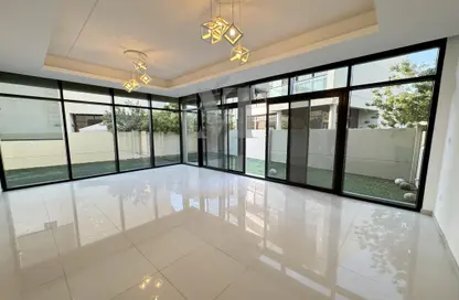 Townhouse - 3 Bedrooms - 5 Bathrooms for rent in Rochester - DAMAC Hills - Dubai