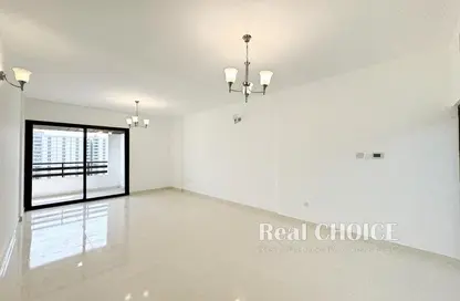 Apartment - 2 Bedrooms - 2 Bathrooms for rent in White Swan Building - Sheikh Zayed Road - Dubai