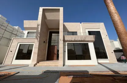 Villa - 5 Bedrooms - 6 Bathrooms for rent in Al Nahyan - Abu Dhabi