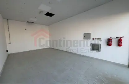 Shop - Studio for rent in Al Jurf 3 - Al Jurf - Ajman Downtown - Ajman