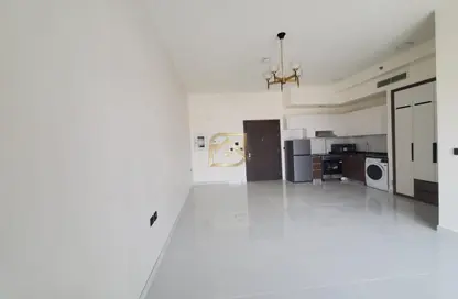 Apartment - 1 Bathroom for rent in Lawnz by Danube Block 4 - Lawnz by Danube - International City - Dubai