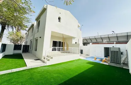 Villa - 4 Bedrooms - 4 Bathrooms for rent in Jumeirah 2 Villas - Jumeirah 2 - Jumeirah - Dubai