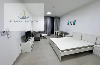 Apartment - 1 Bathroom for rent in Aljada - Sharjah