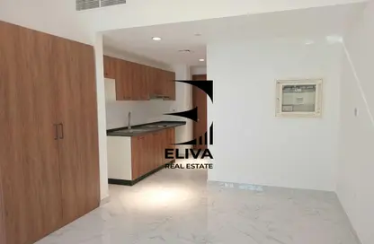 Apartment - Studio - 1 Bathroom for sale in Oasis 1 - Oasis Residences - Masdar City - Abu Dhabi