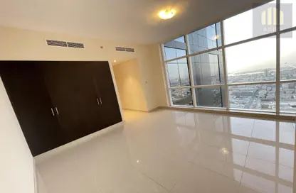 Apartment - 1 Bedroom - 2 Bathrooms for rent in Duja Tower - Sheikh Zayed Road - Dubai