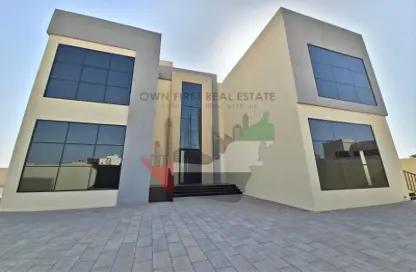 Villa - 5 Bedrooms - 7 Bathrooms for rent in Nad Al Sheba 4 - Nad Al Sheba - Dubai