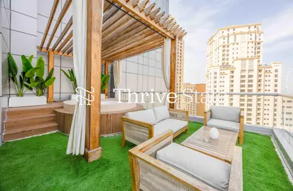 Apartment - 2 Bedrooms - 3 Bathrooms for sale in The Point - Dubai Marina - Dubai