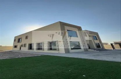 Villa - 5 Bedrooms - 6 Bathrooms for sale in Al Hooshi Villas - Hoshi - Al Badie - Sharjah