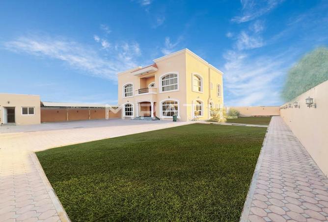 Villa - 5 Bedrooms - 7 Bathrooms for rent in Al Barsha South 1 - Al Barsha South - Al Barsha - Dubai