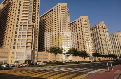 Apartment - 1 Bedroom - 2 Bathrooms for rent in Lakeside Tower C - Lakeside Residence - Dubai Production City (IMPZ) - Dubai