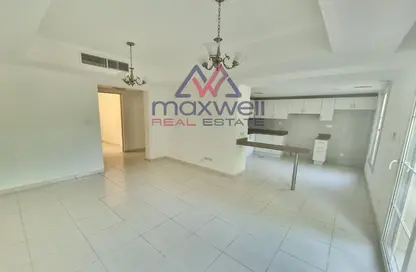 Villa - 2 Bedrooms - 3 Bathrooms for rent in Springs 3 - The Springs - Dubai