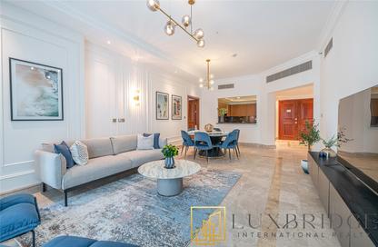 Apartment - 2 Bedrooms - 4 Bathrooms for sale in The Fairmont Palm Residence North - The Fairmont Palm Residences - Palm Jumeirah - Dubai