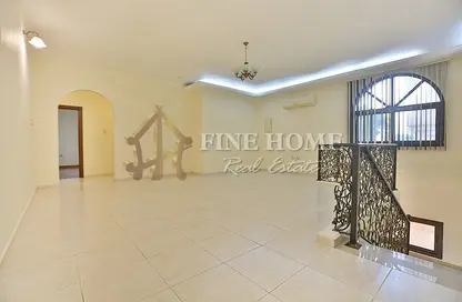 Empty Room image for: Villa - 4 Bedrooms - 5 Bathrooms for rent in Khalidiya Street - Al Khalidiya - Abu Dhabi, Image 1