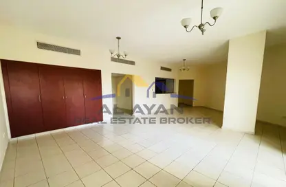 Apartment - 1 Bathroom for rent in S04 - Spain Cluster - International City - Dubai