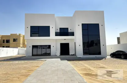 Villa - 5 Bedrooms - 6 Bathrooms for rent in Al Aweer 1 - Al Aweer - Dubai