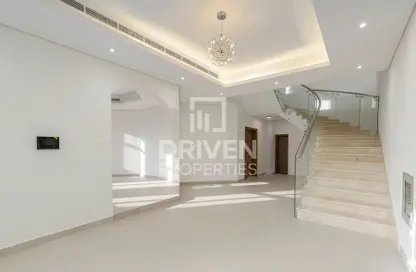 Villa - 5 Bedrooms - 6 Bathrooms for rent in Umm Suqeim 2 Villas - Umm Suqeim 2 - Umm Suqeim - Dubai