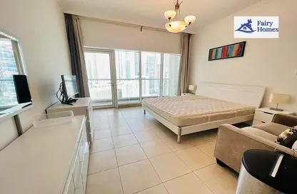 Apartment - 1 Bathroom for rent in Burj Al Nujoom - Downtown Dubai - Dubai