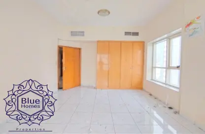 Apartment - 3 Bedrooms - 3 Bathrooms for rent in Saeed Al Alami Building - Al Taawun - Sharjah