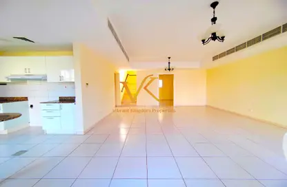 Villa - 3 Bedrooms - 3 Bathrooms for rent in Springs 11 - The Springs - Dubai