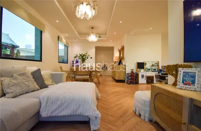 Villa - 2 Bedrooms - 3 Bathrooms for sale in Springs 8 - The Springs - Dubai