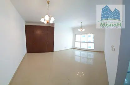 Apartment - 1 Bathroom for rent in Horizon Building - Al Barsha 1 - Al Barsha - Dubai