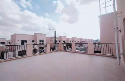 Villa - 5 Bedrooms - 6 Bathrooms for rent in Nad Al Sheba Villas - Nad Al Sheba 3 - Nad Al Sheba - Dubai