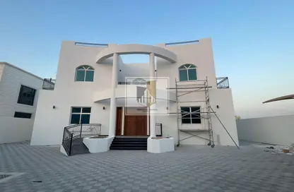 Villa - 6 Bedrooms for sale in Shakhbout City - Abu Dhabi