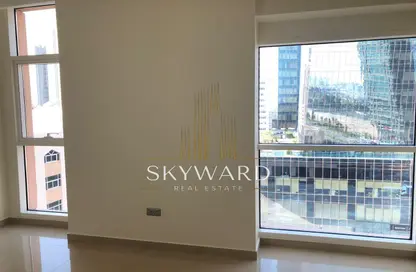 Apartment - 3 Bedrooms - 3 Bathrooms for rent in United Square - Al Khalidiya - Abu Dhabi