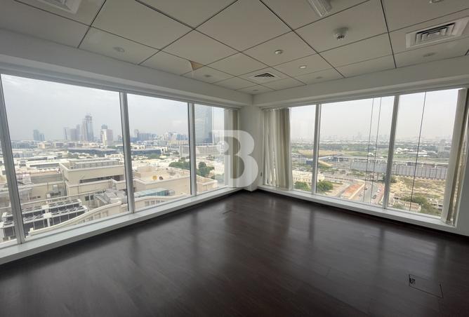 Rent in Al Thuraya Tower 1: Fully Fitted Office | Wooden floor | Media ...