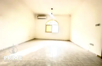 Apartment - 1 Bathroom for rent in Al Muroor Building - Sultan Bin Zayed the First Street - Muroor Area - Abu Dhabi