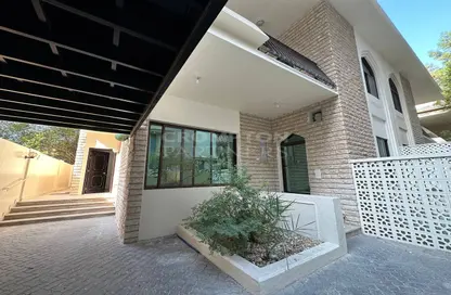 Villa - 4 Bedrooms - 5 Bathrooms for rent in Khalidiya Tower - Khalidiya Street - Al Khalidiya - Abu Dhabi