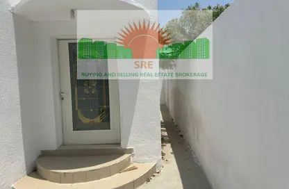 Villa - 2 Bedrooms - 3 Bathrooms for rent in Al Khezamia - Mughaidir - Sharjah